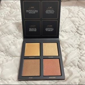 Huda Beauty 3D Highlighter Palette